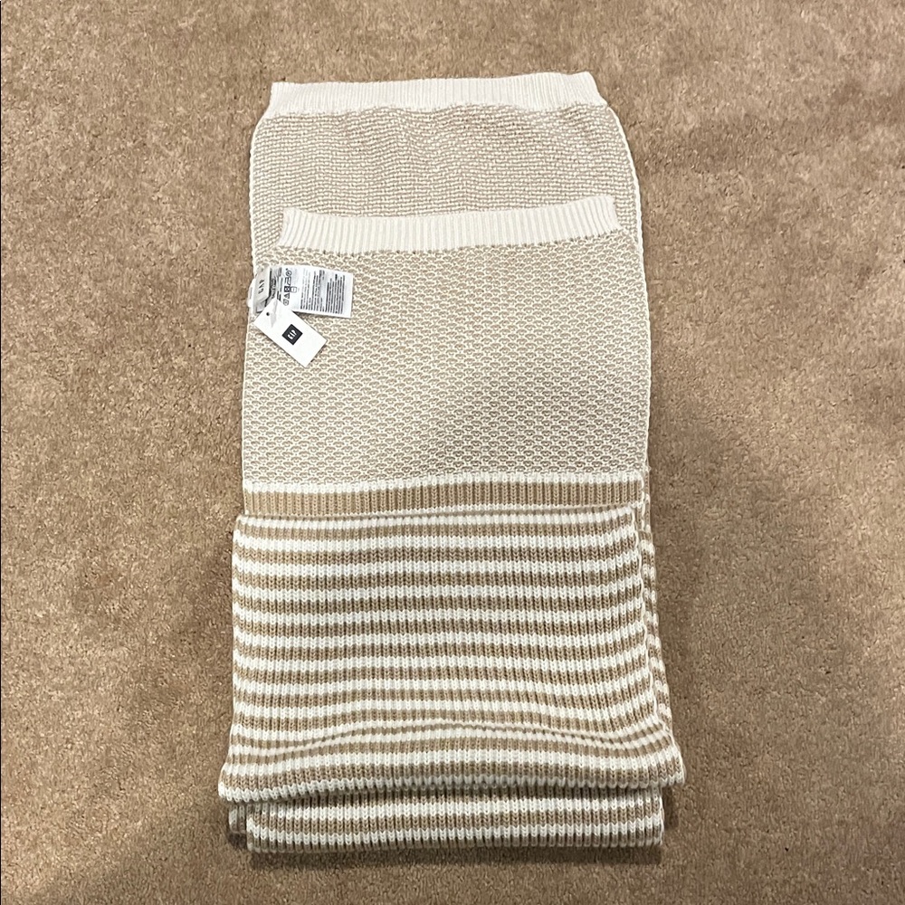 GAP Tan and Cream Striped Scarf